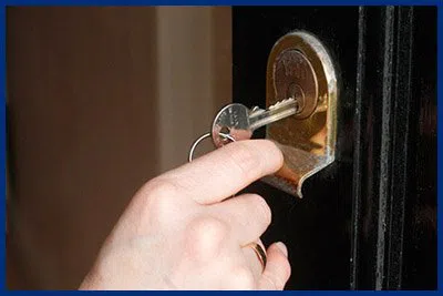 Advantage Locksmith Store North Hollywood, CA 818-492-3084 - 7-door-unlock